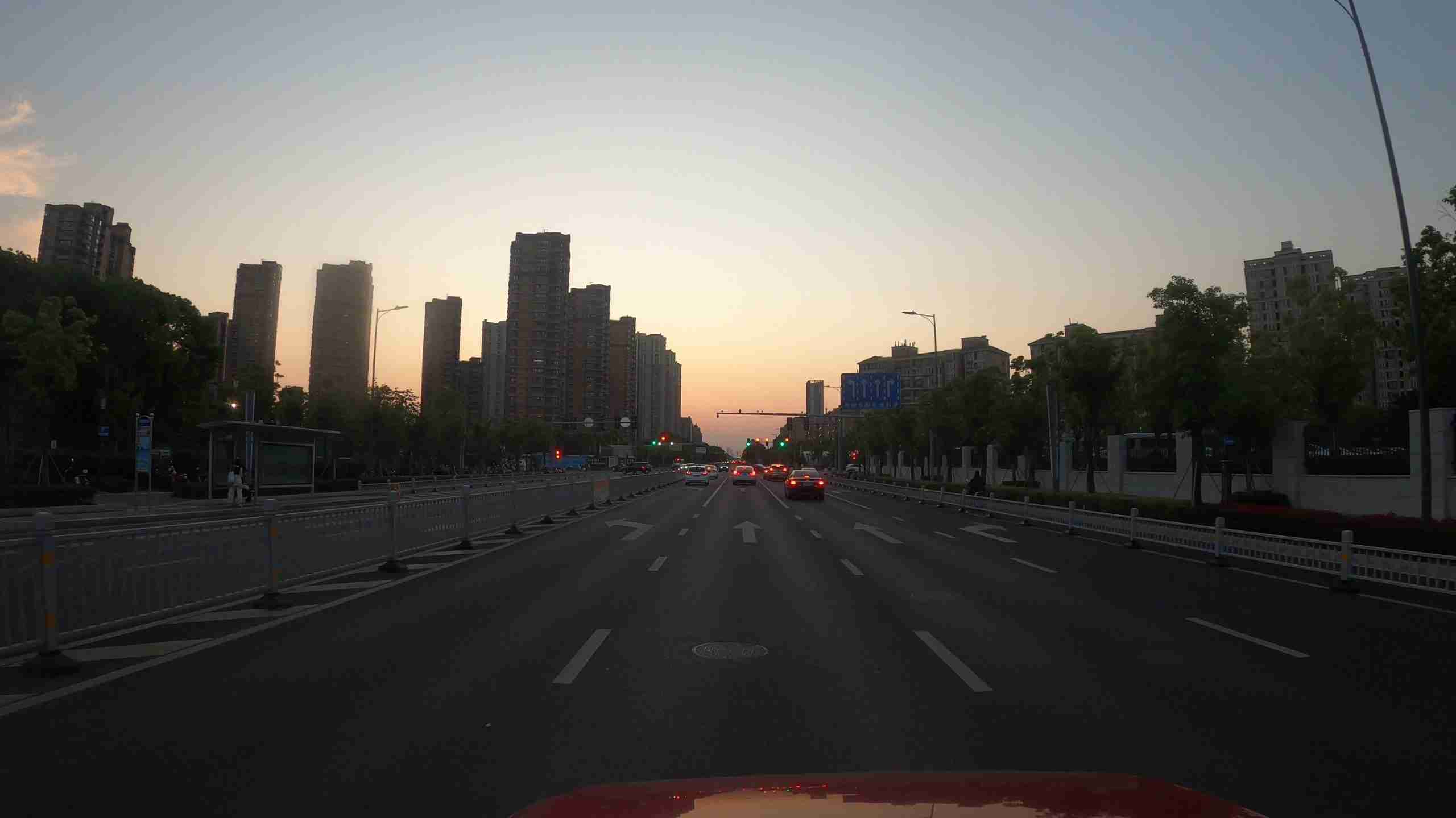 কম আলো ড্যাশ ক্যাম ভিডিও ডেটাসেট