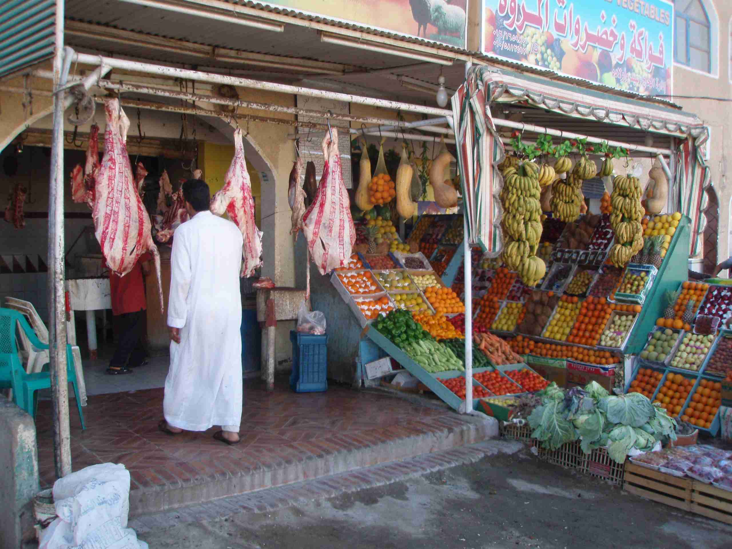 Набір даних панорамної сегментації для кількох людей поза приміщенням